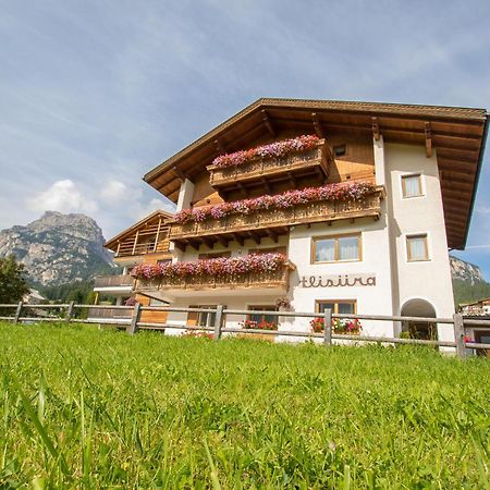 Dolomitdreams Hotel La Villa  Buitenkant foto